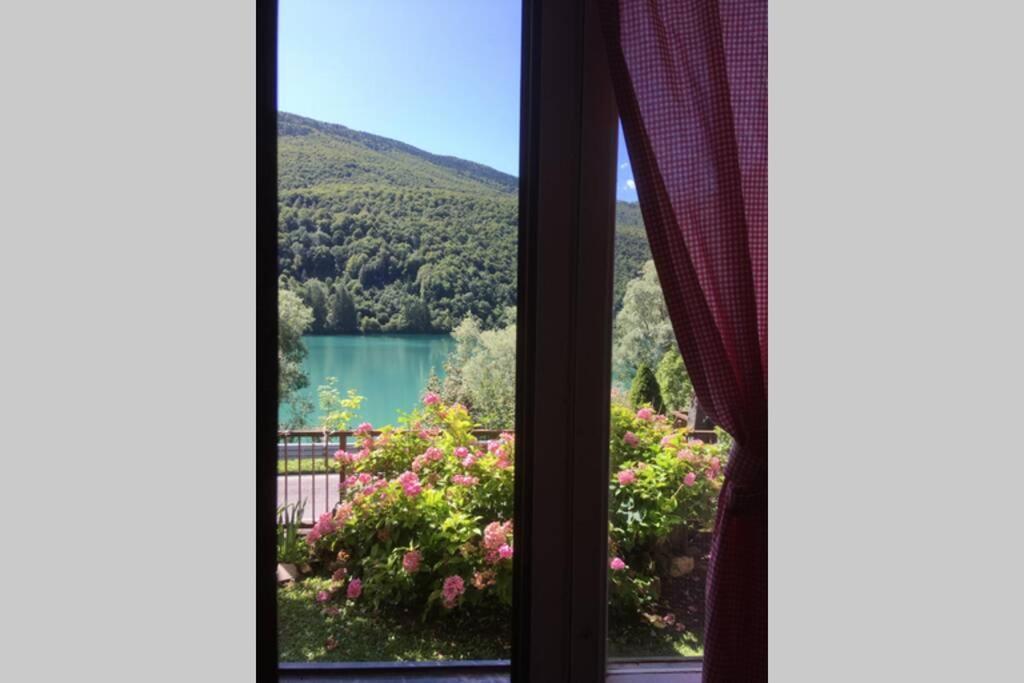 Casa A Schiera Fronte Lago Con Giardino Barcis Εξωτερικό φωτογραφία
